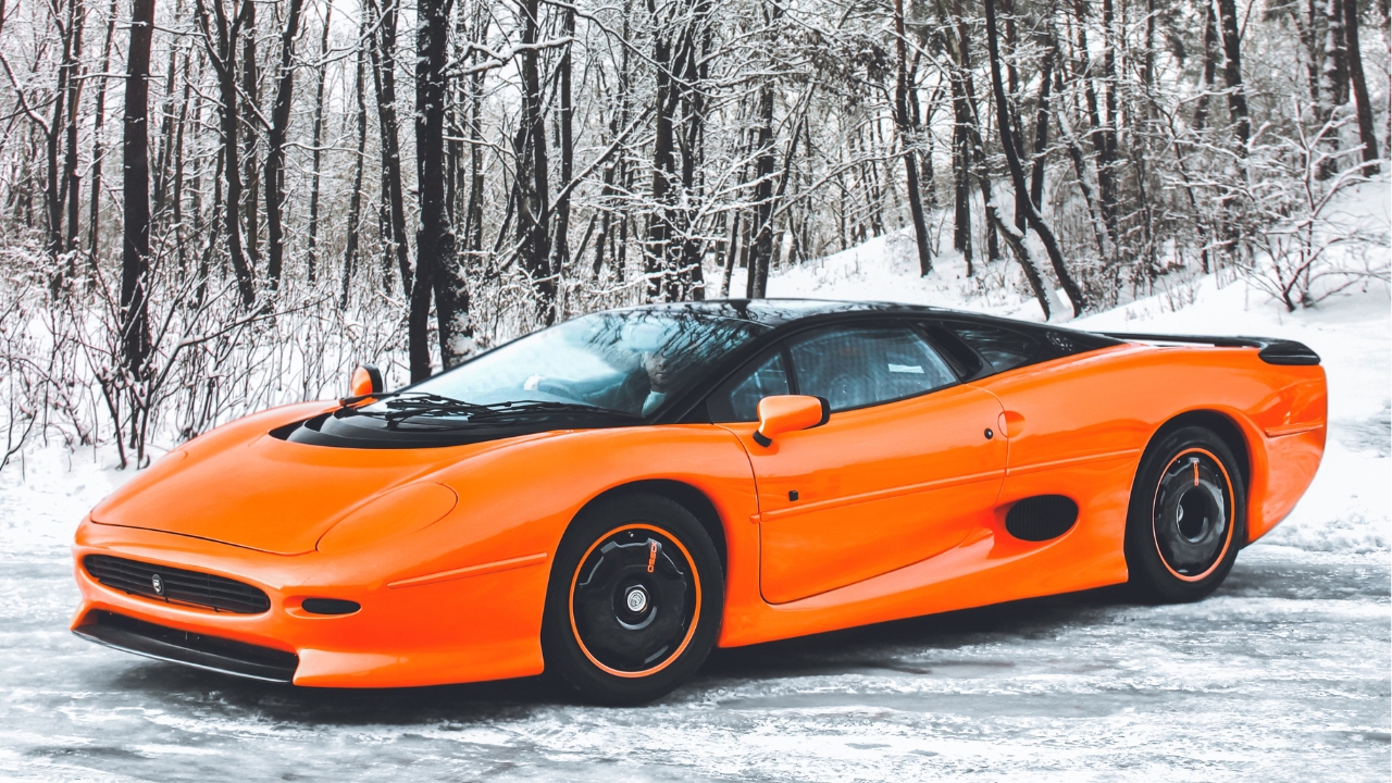 Jaguar XJ220