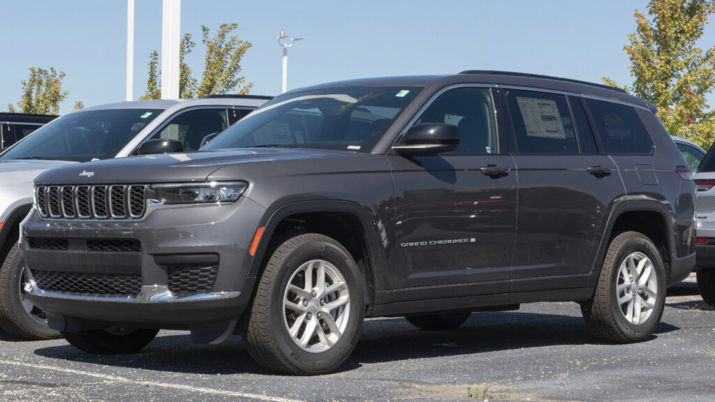 2024 Jeep Grand Cherokee Laredo 4X4