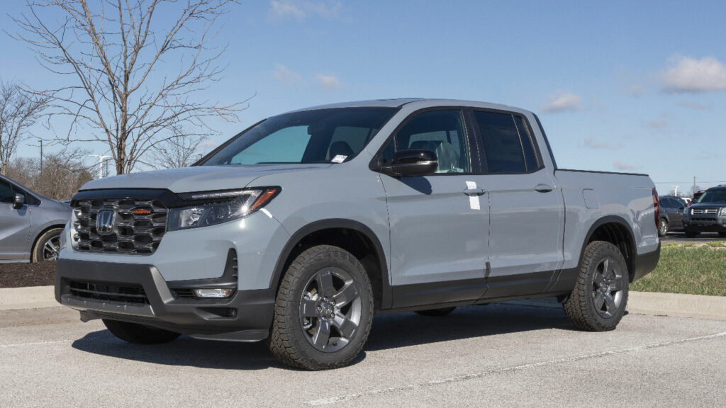 2024 Honda Ridgeline TrailSport display