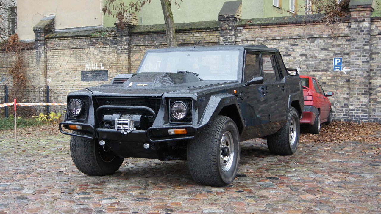 Lamborghini LM002 at the Meilenwerk Berlin