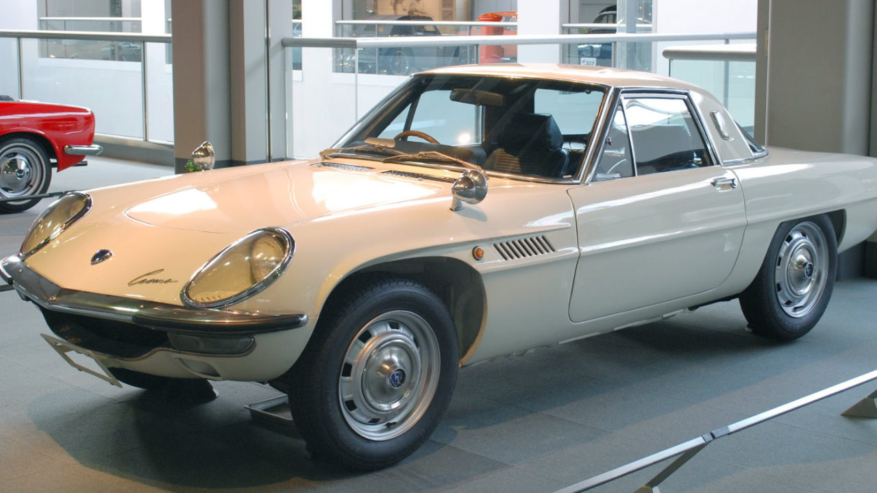 1st generation Mazda Cosmo Sport Model L10B (sold in Japan under Eunos name)