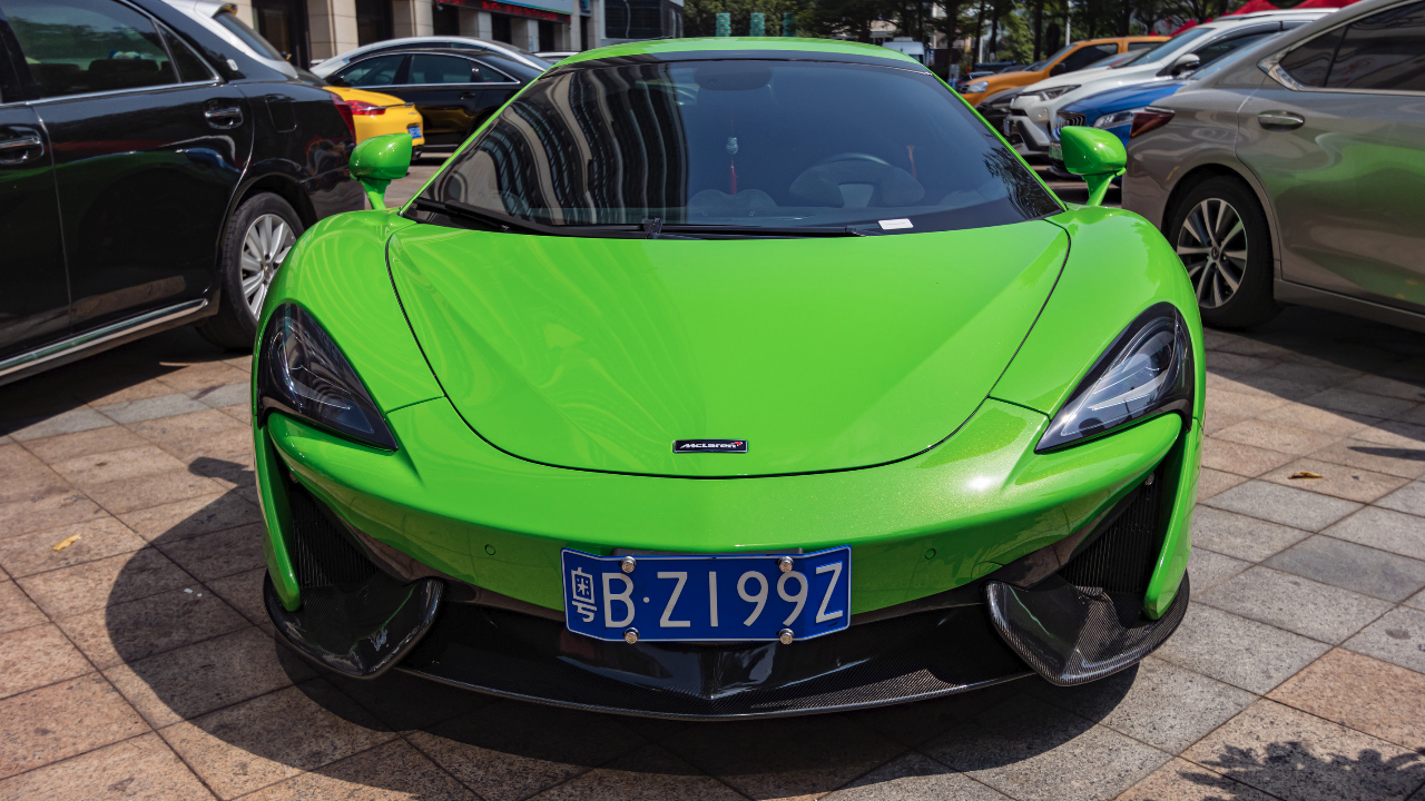 MCLAREN P1 China