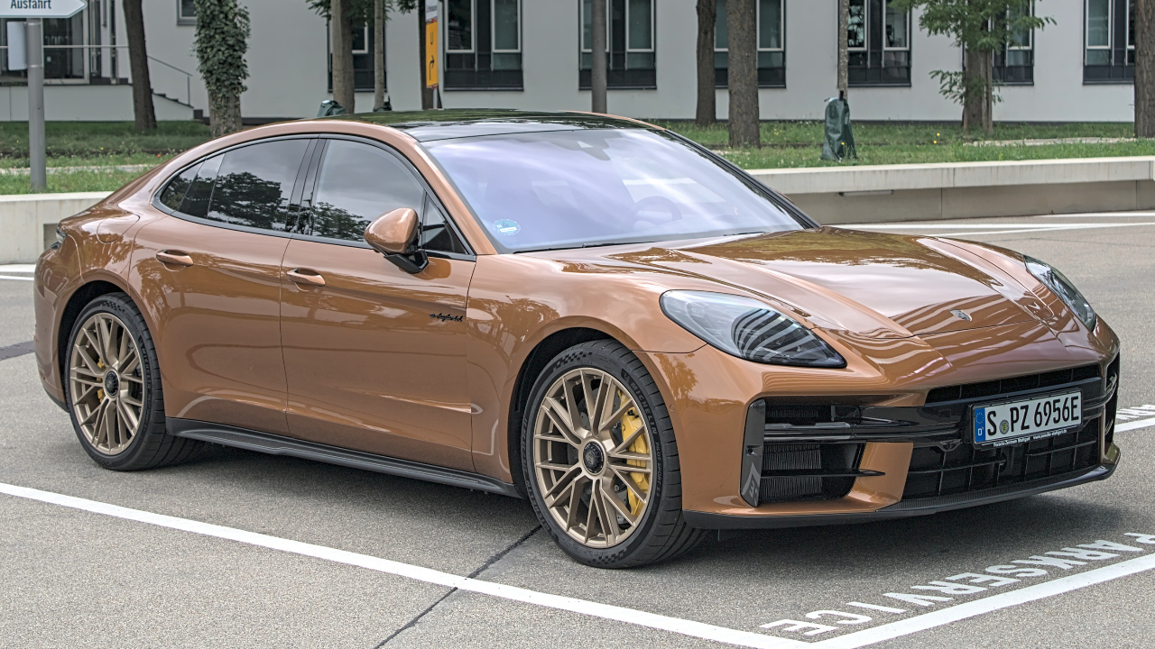 Porsche 972 Panamera Turbo E-Hybrid in Stuttgart