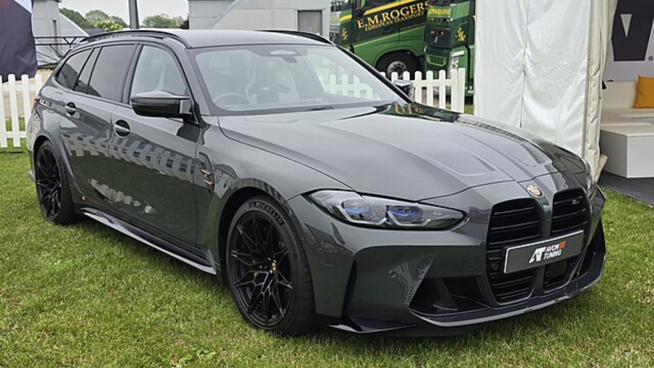 BMW M3 Touring 2