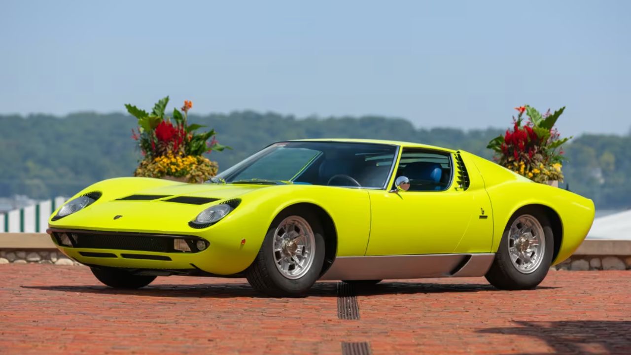 10 Cars That Made Automakers Household Names