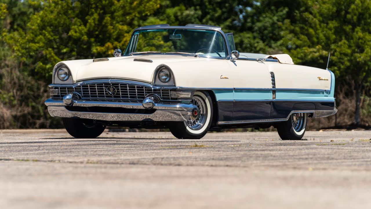 Old School Cool: 10 Cars From the ’50s That Still Turn Heads