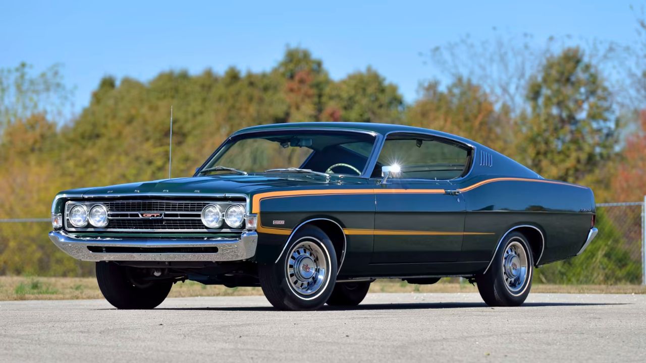 Fastback vs. coupe: which aged better?