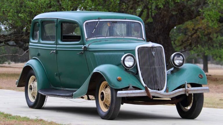 Not Just Bonnie and Clyde: The 1934 Ford Deluxe’s Hidden Legacy - FAST