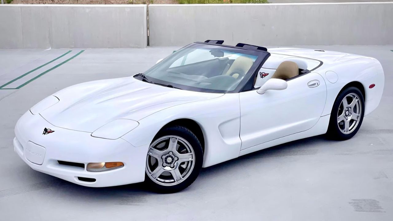 The Best Bang-for-Your-Buck Sports Cars You Can Still Find Today