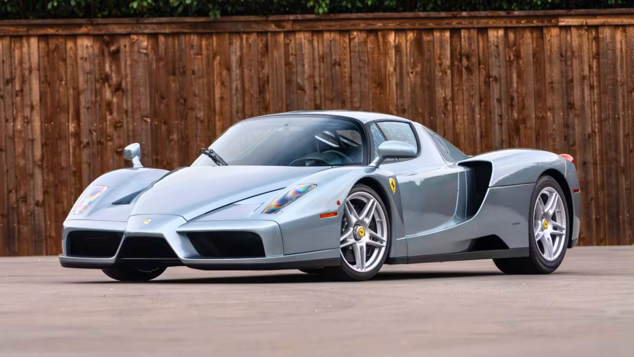 10 V12 Supercars That Sound Like Thunder