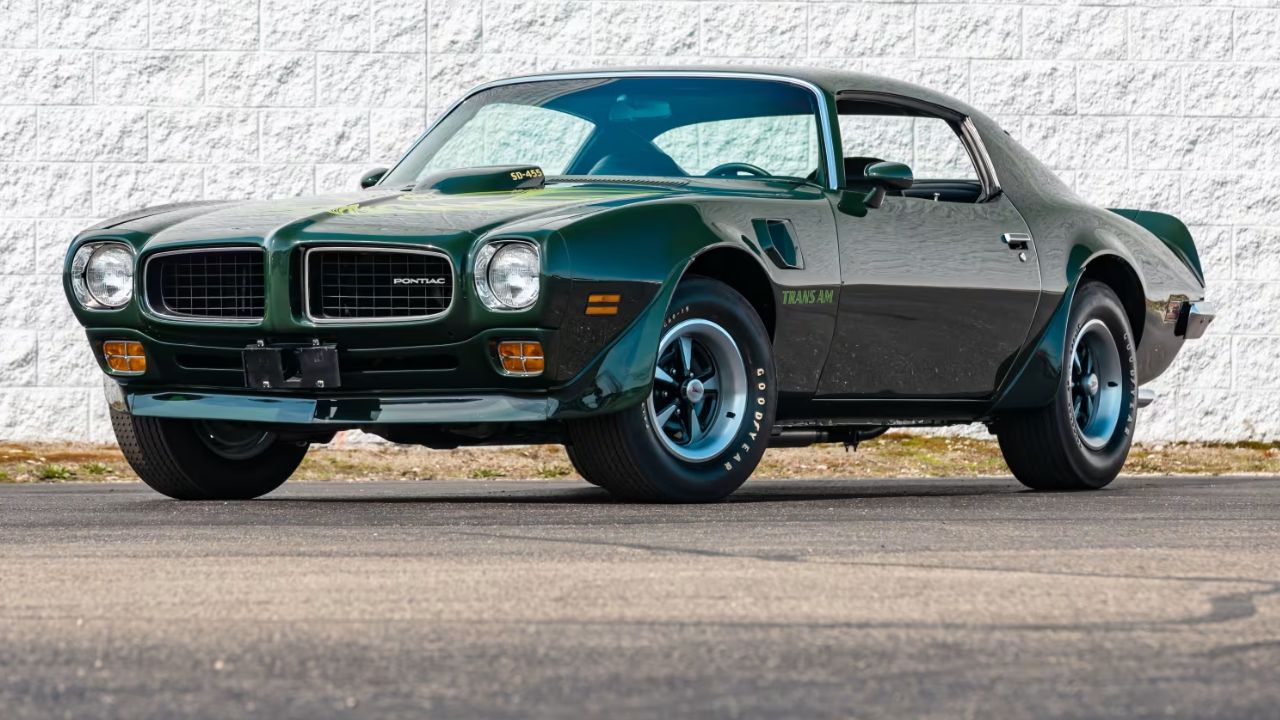 10 Muscle Cars in Their Rarest Colors