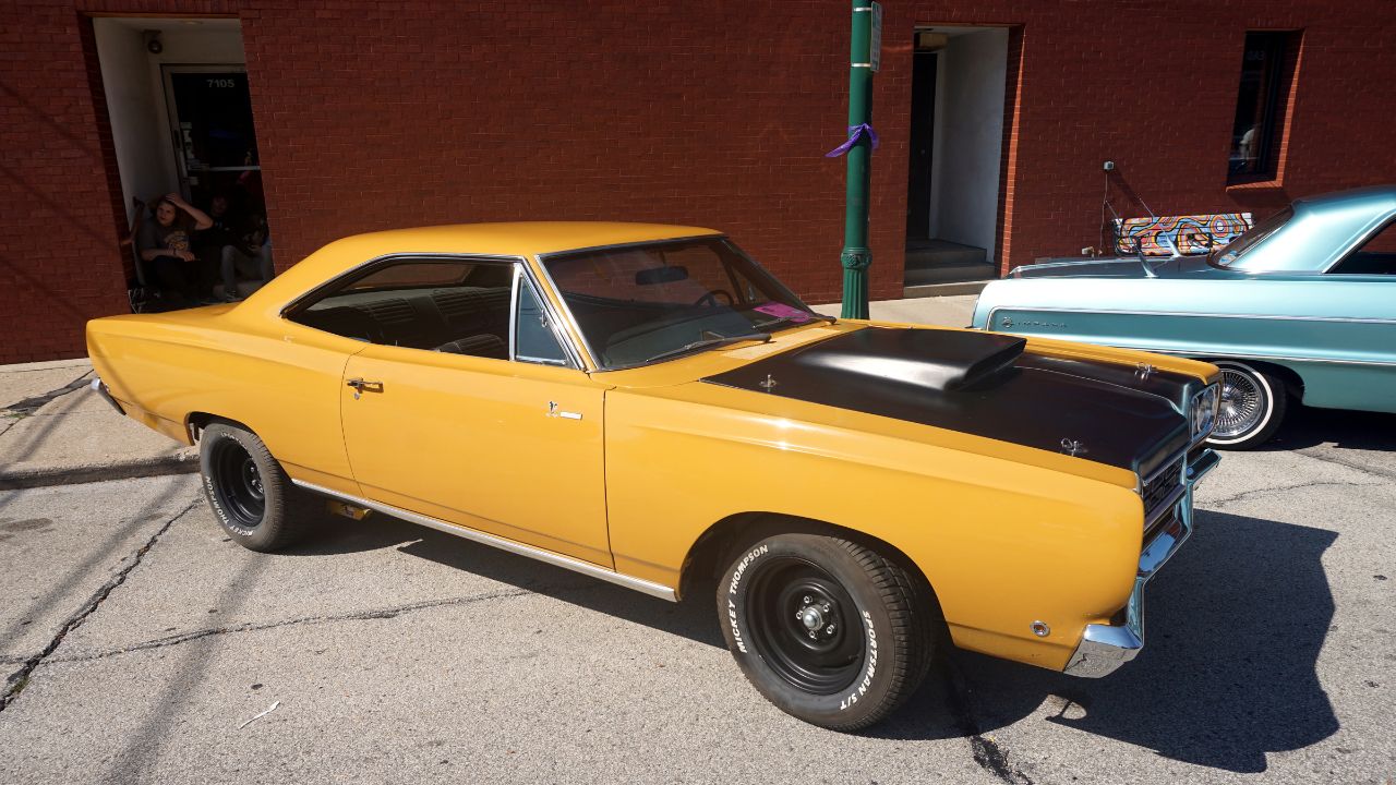 2023 Downtown West Allis Classic Car Show 20 (1968 Plymouth Road Runner)