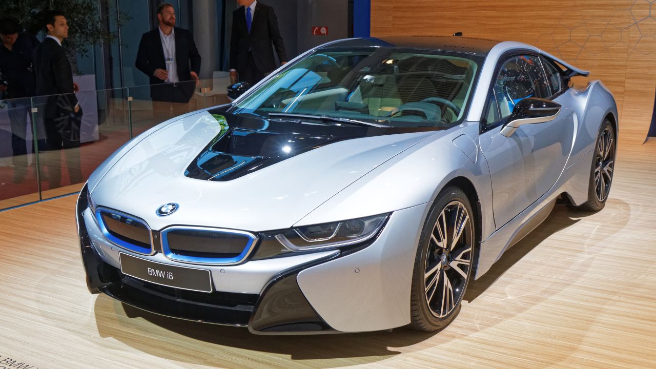 BMW i8