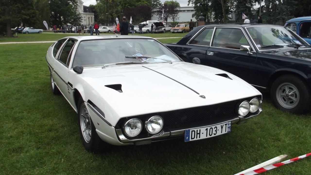 10 Forgotten Classic Cars That Are Secretly Amazing