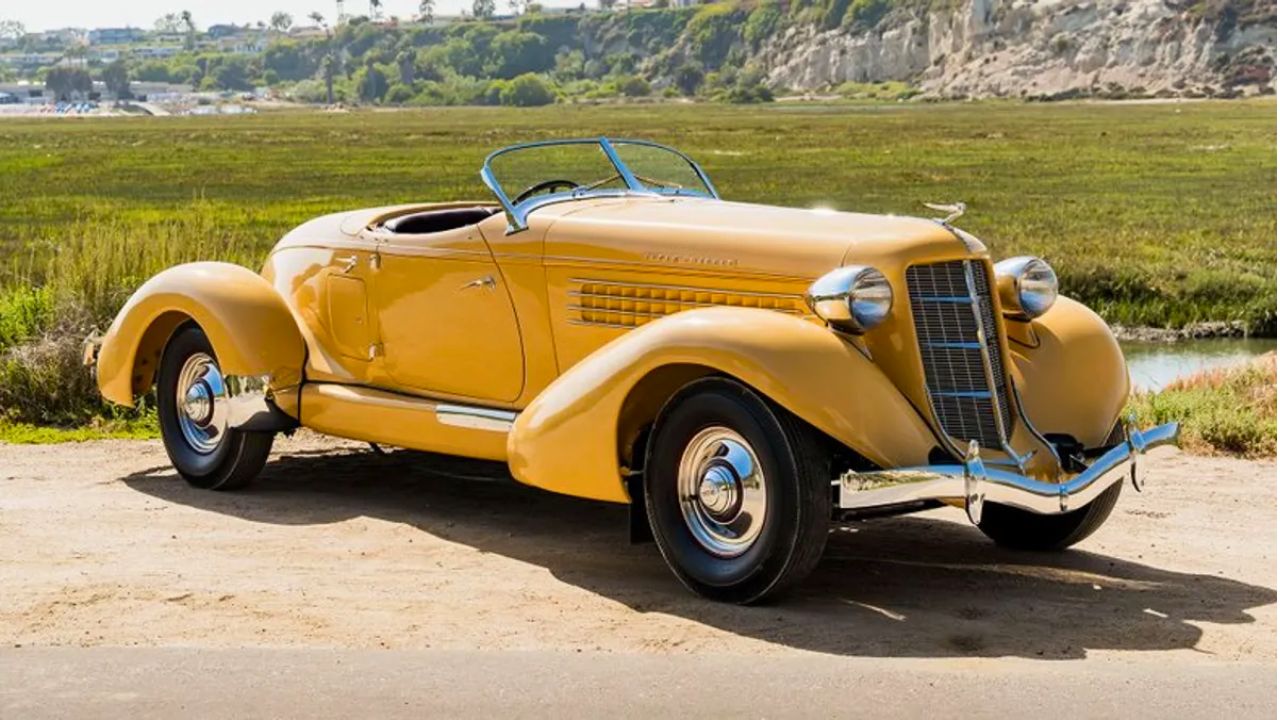 Classic Cars Powered by Straight-8 Engines