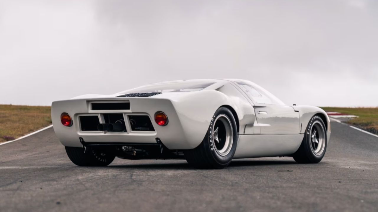 1969 Ford GT40 Lightweight Unleashed