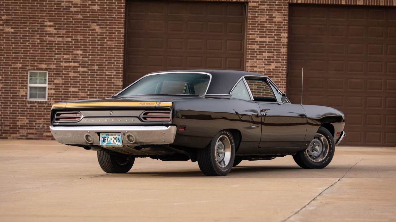 Triple Black Thunder: 1970 Road Runner Coupe