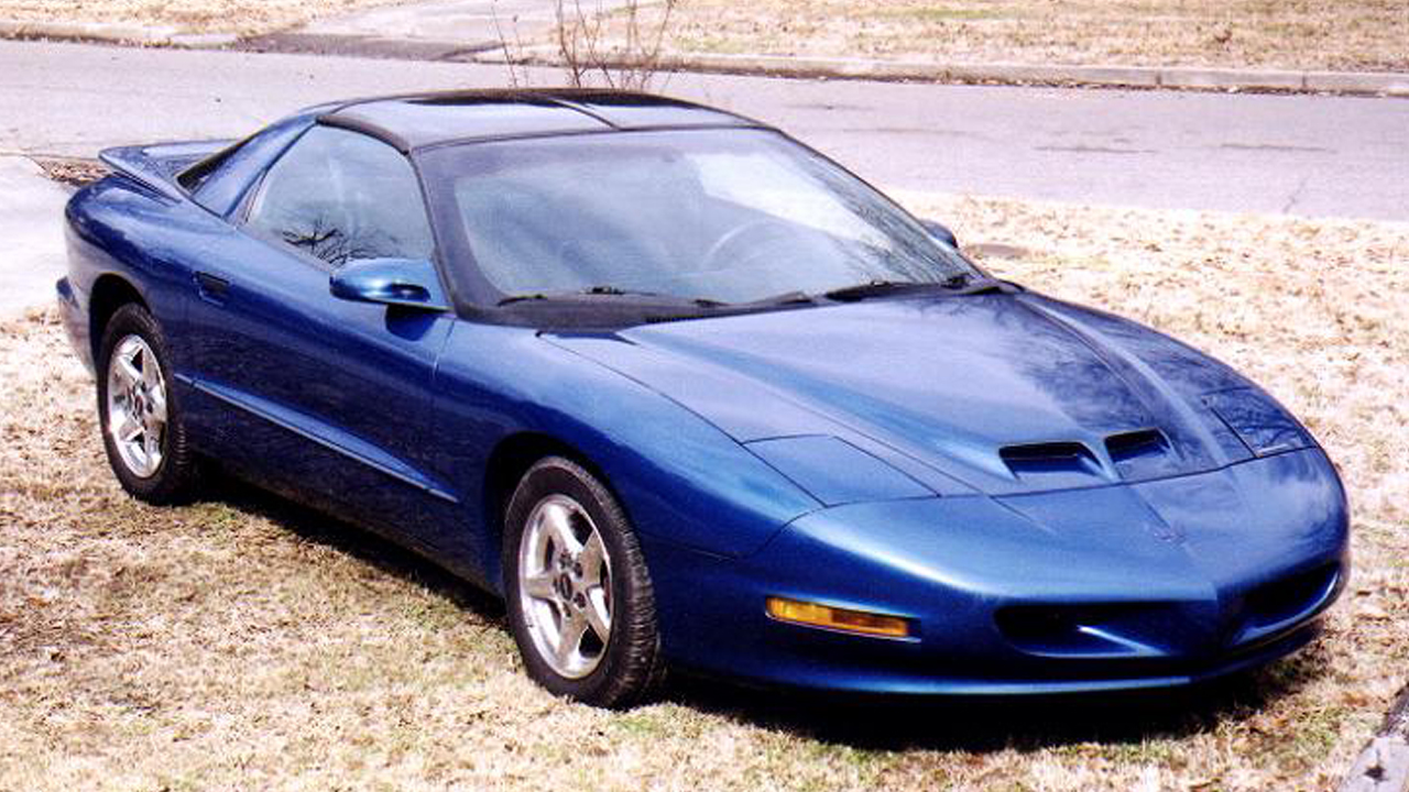 1280 px 1996_Pontiac_Firebird_Formula