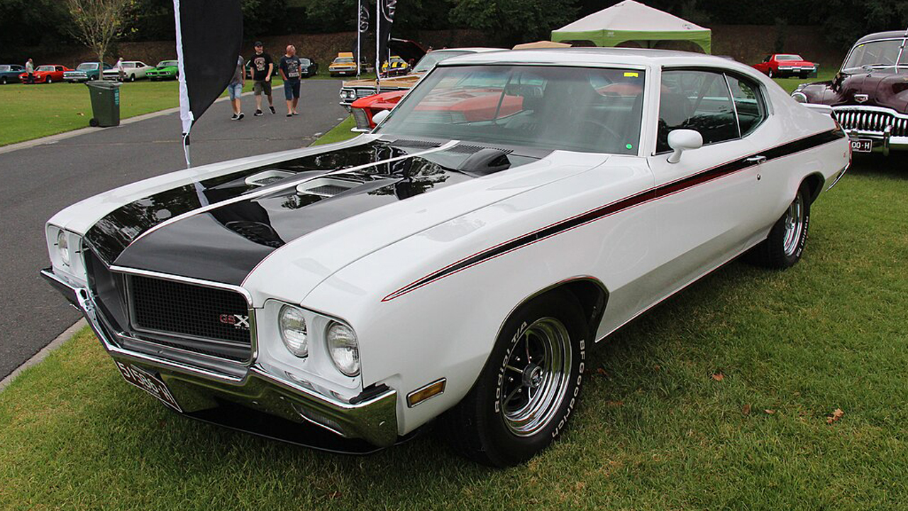 1280px-1970_Buick_GSX_455_Coupe_(33285990451)