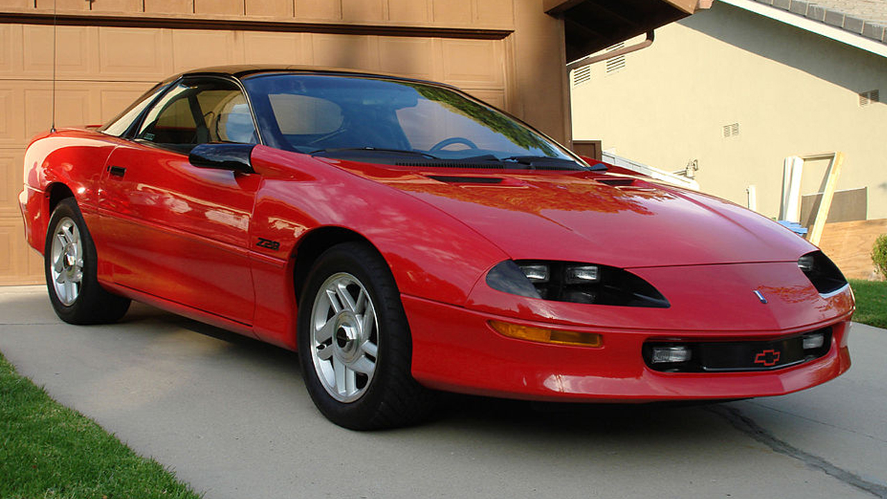 1280px-1993ChevroletCamaroZ28-001