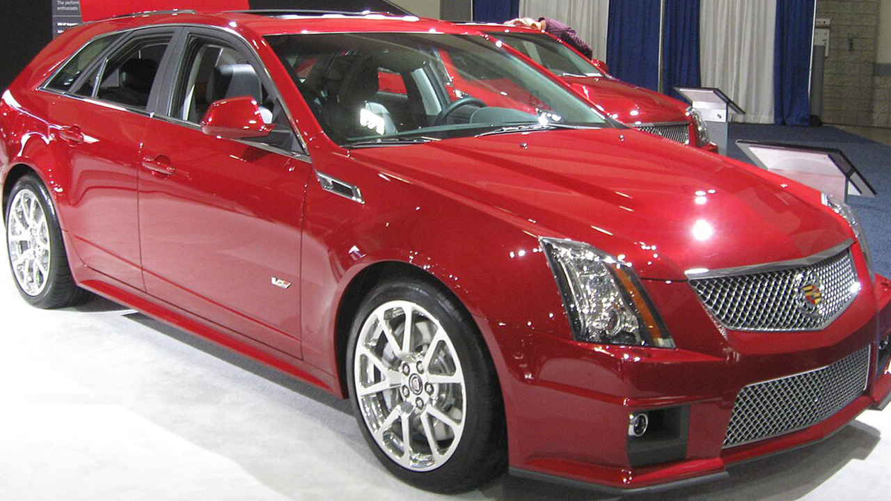1280px-2011_Cadillac_CTS-V_wagon_--_2011_DC