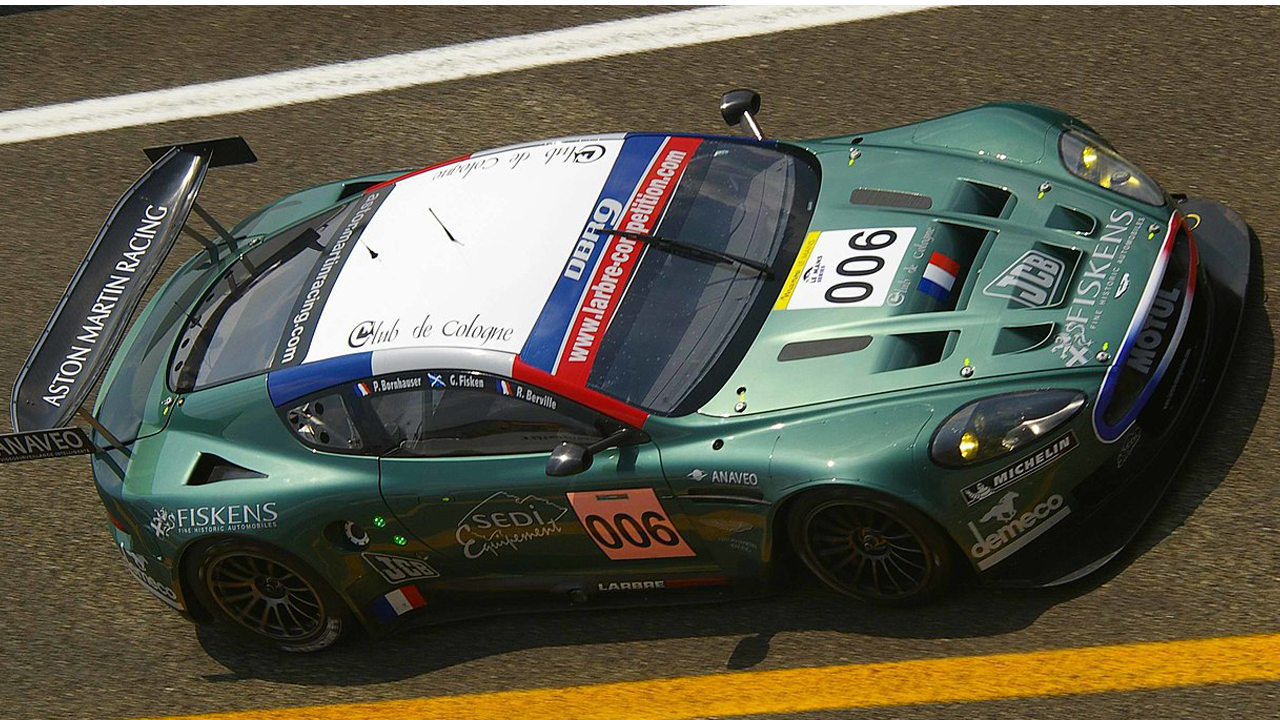 1280px-Aston_Martin_DBR9_24h200708