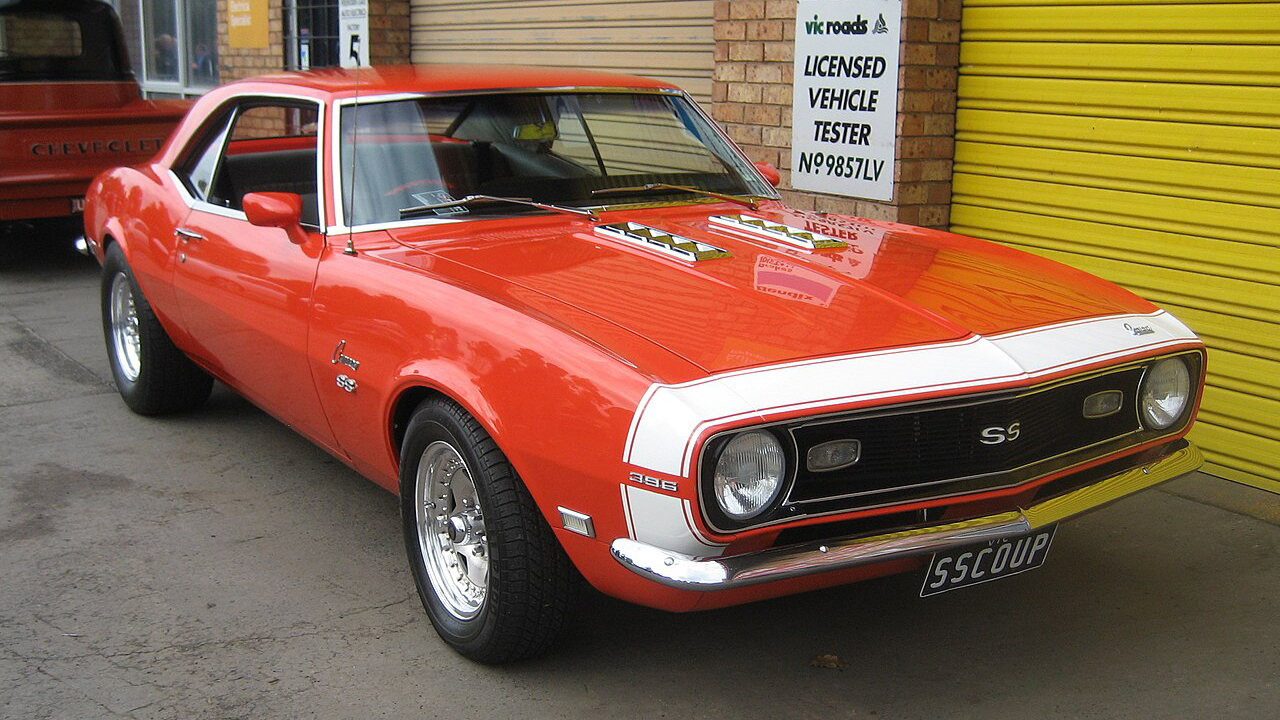 1280px-Chevrolet_Camaro_SS_396_1968