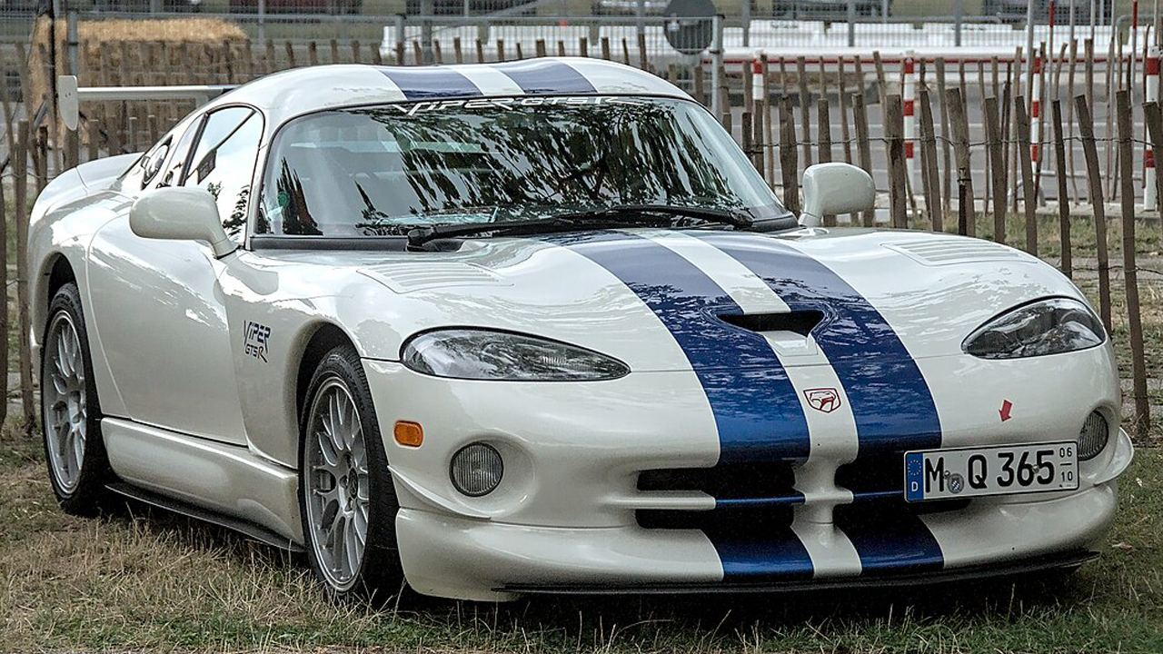 1280px-Dodge_Viper_GTS-R_Classic-Days_2022_DSC_0199