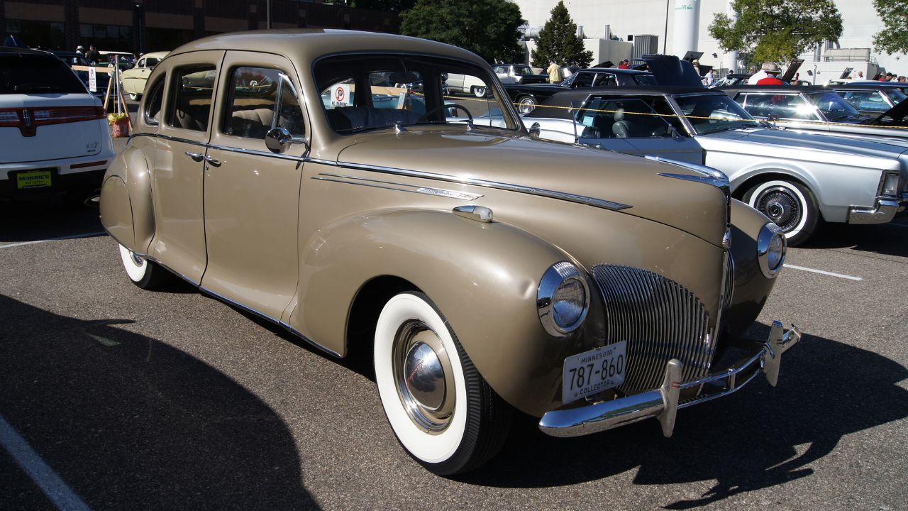 1940 Lincoln Zephyr (7810992862)