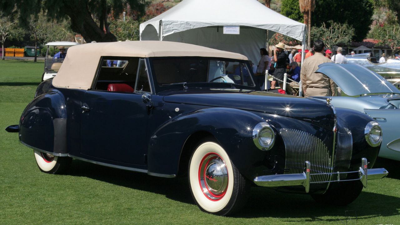 1940 Lincoln Zephyr Continental Cabriolet