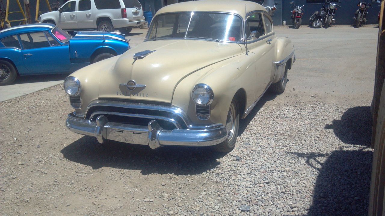 1949 Oldsmobile 88 coupe