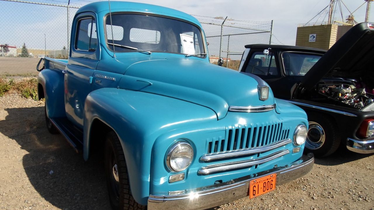 1950 International L-110