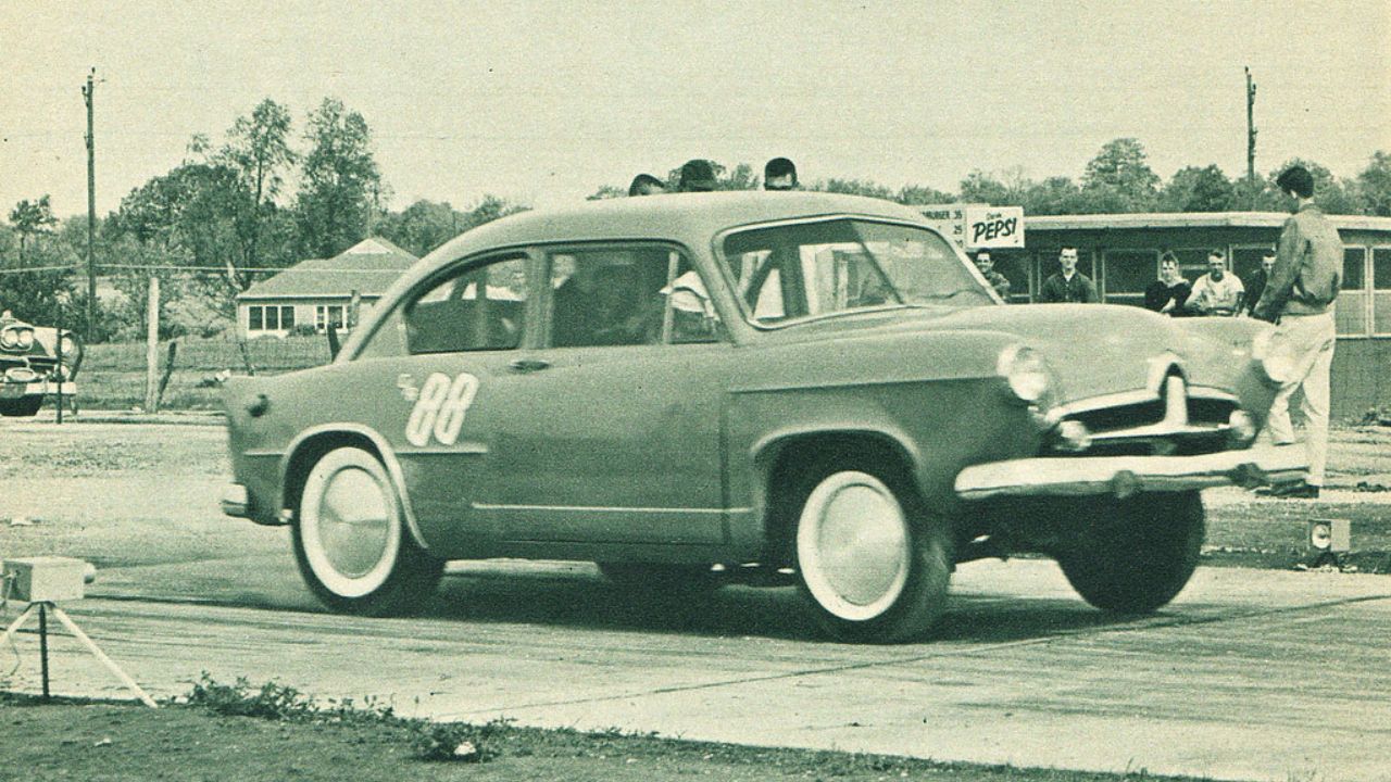 1951 Henry J