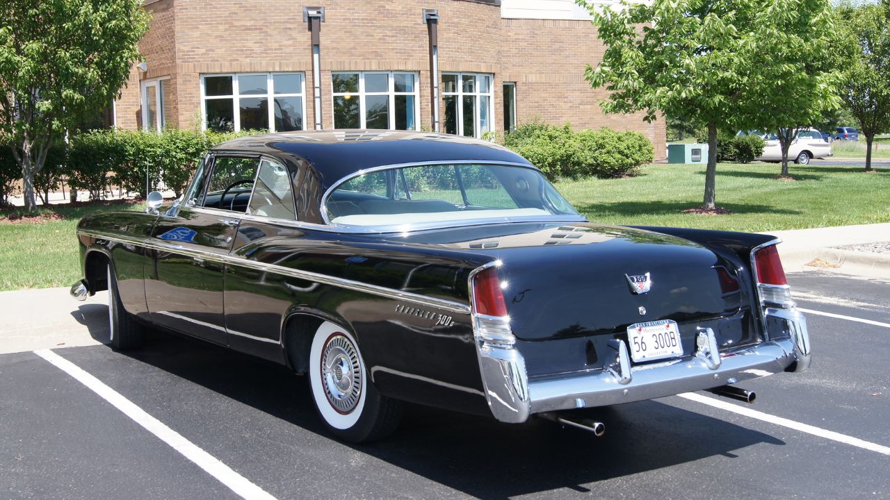 1st Combined Convention 28th Annual National DeSoto Club Convention & 44th Annual Walter P.Chrysler Club Convention July 17 - 21, 2013 Lake Elmo, Minnesota
