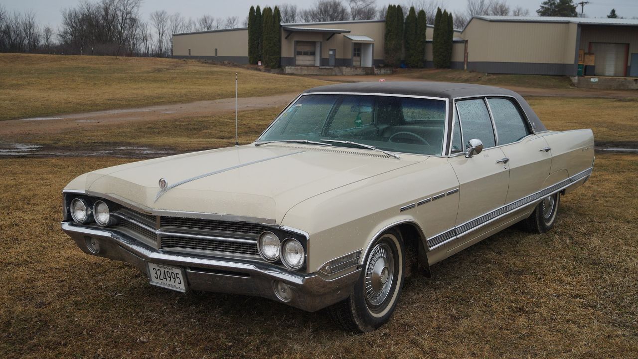 1965 Buick Electra 225