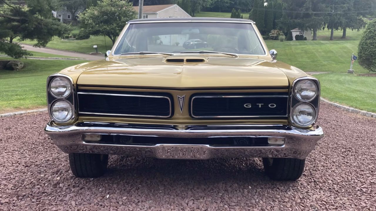 1965 Pontiac GTO 