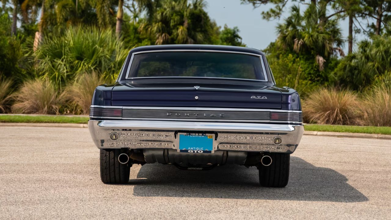 V8s, chrome, and freedom: Americana on four wheels