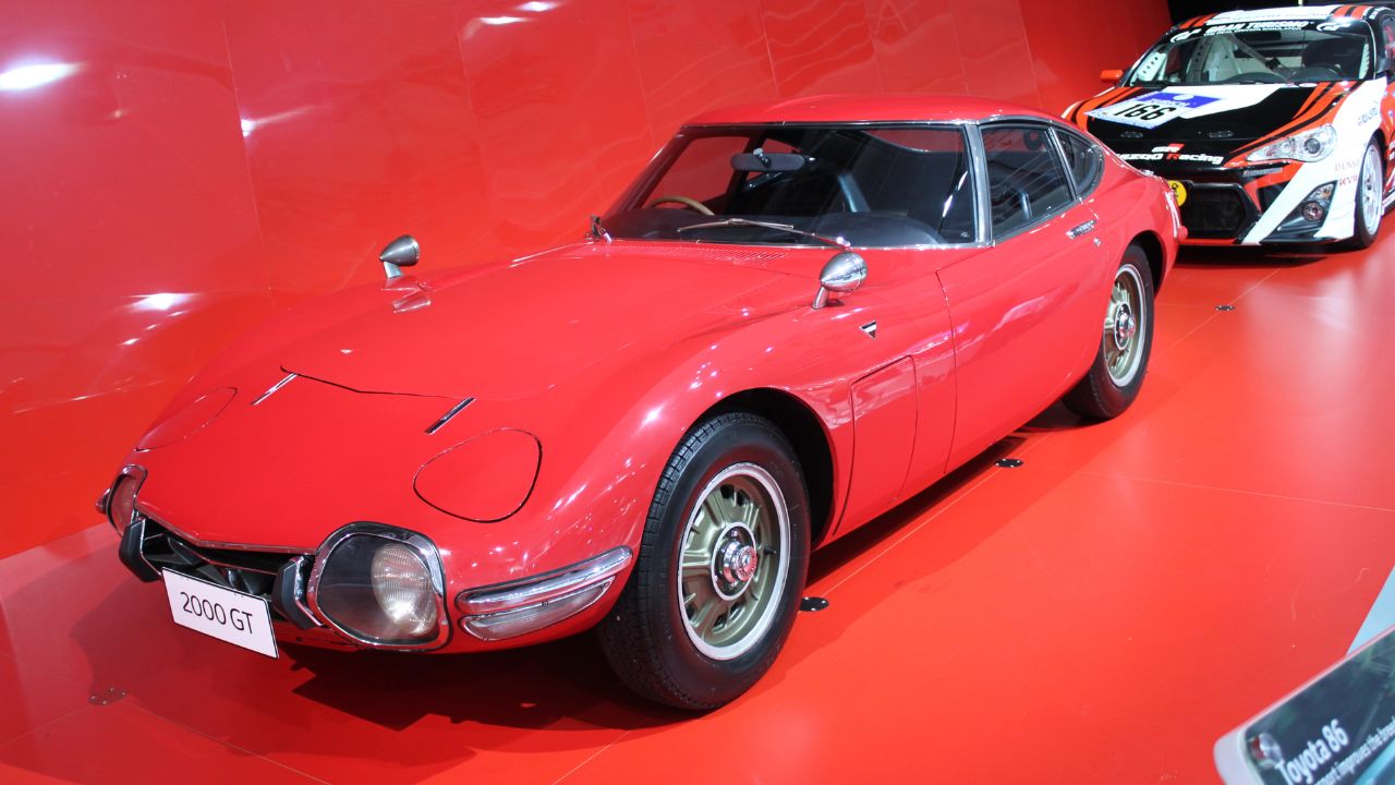 1967-1970 Toyota 2000GT coupe (16109105472)