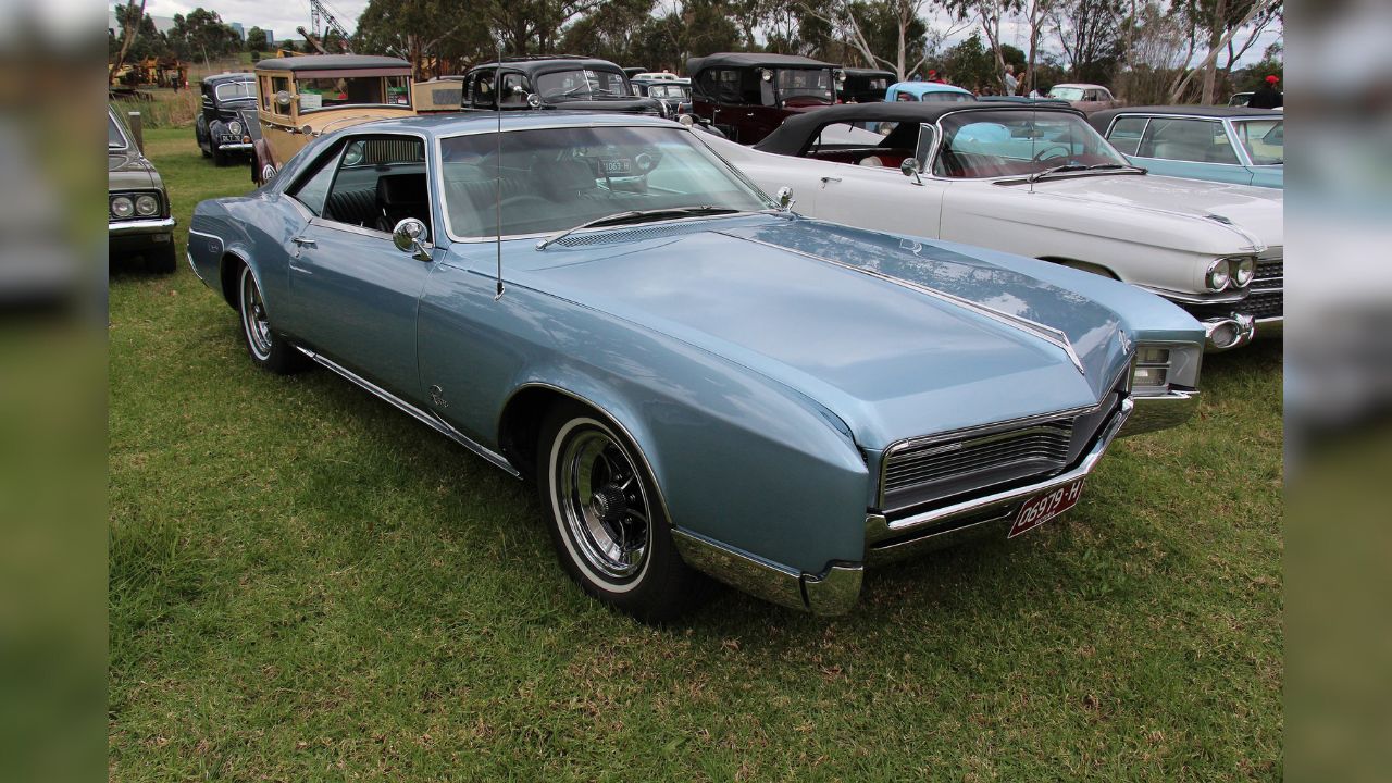 1967 Buick Riviera 2 door Hardtop