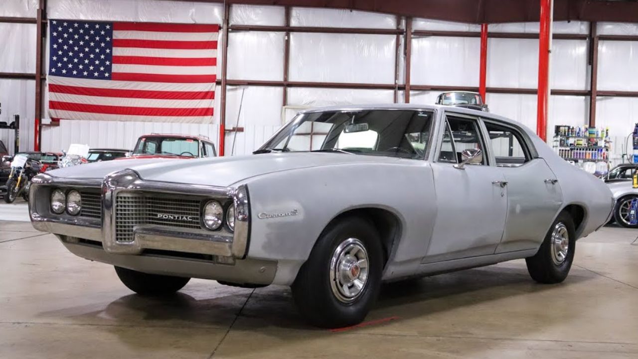 1969 Pontiac Tempest Custom S 4 door