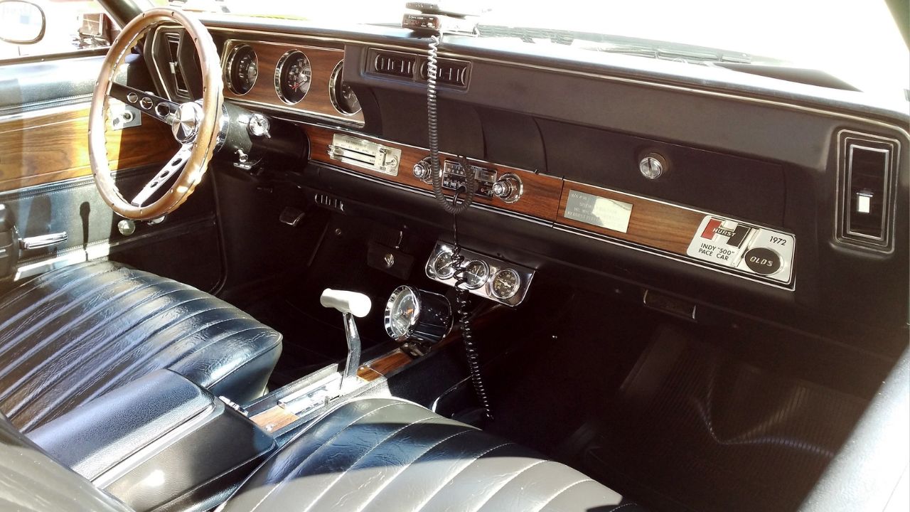 1972 HurstOlds Indy Pace Car Interio