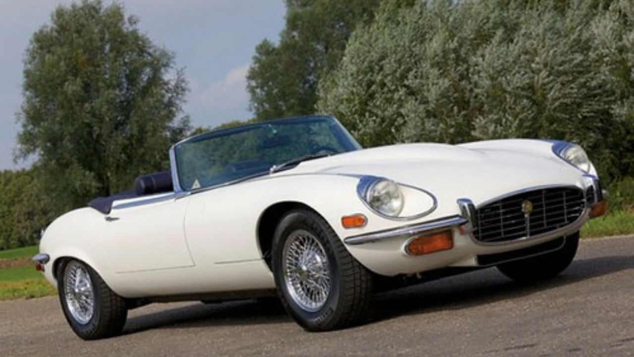 1972 Jaguar E-Type Series III V-12 Convertible