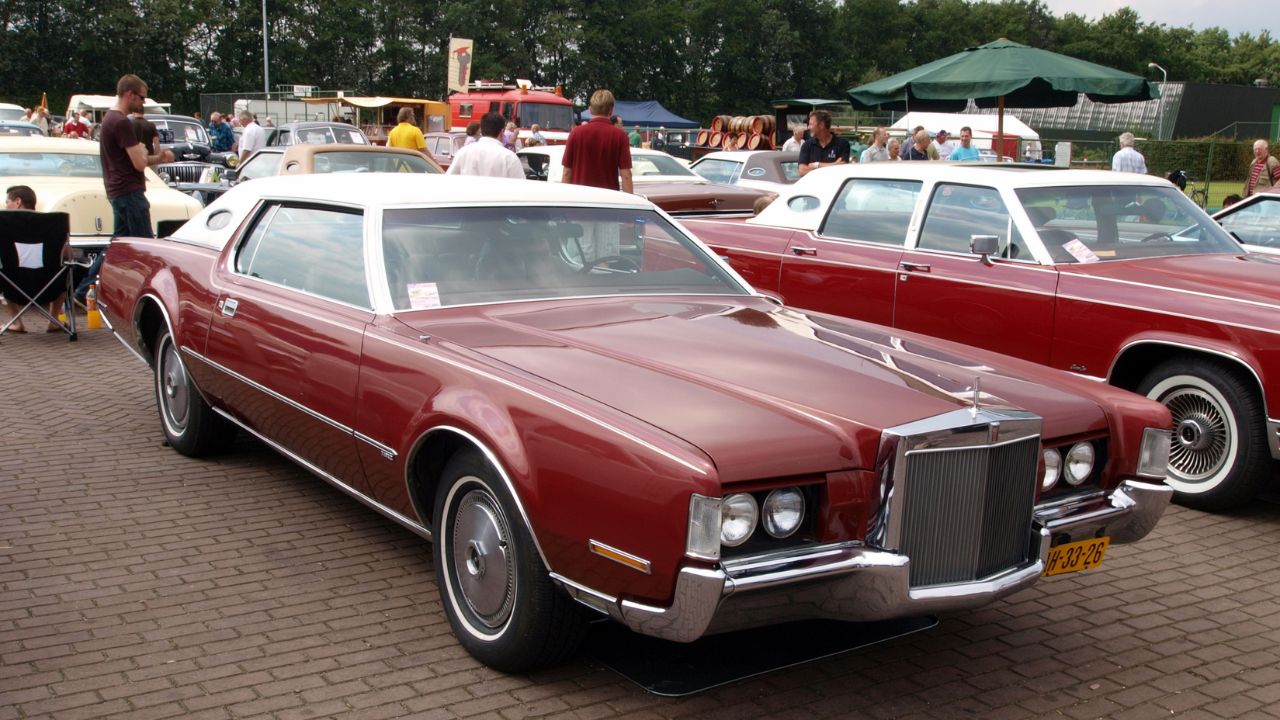 1972 Lincoln Continental Mark IV, Dutch licence registration AH-33-26 p3