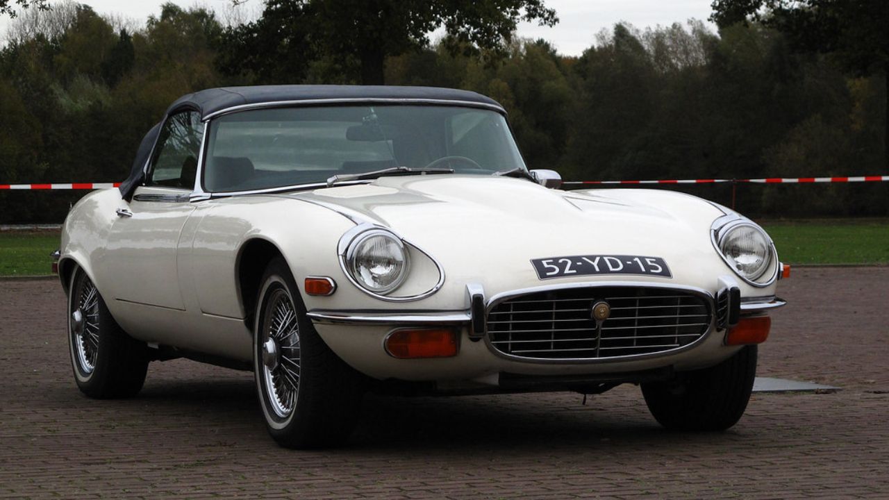 1974 Jaguar E-Type Convertible 4.3 V12 (Series 3)