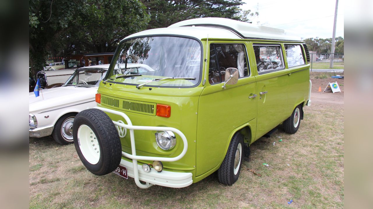 1975 Volkswagen Type 2 T2 Westfalia