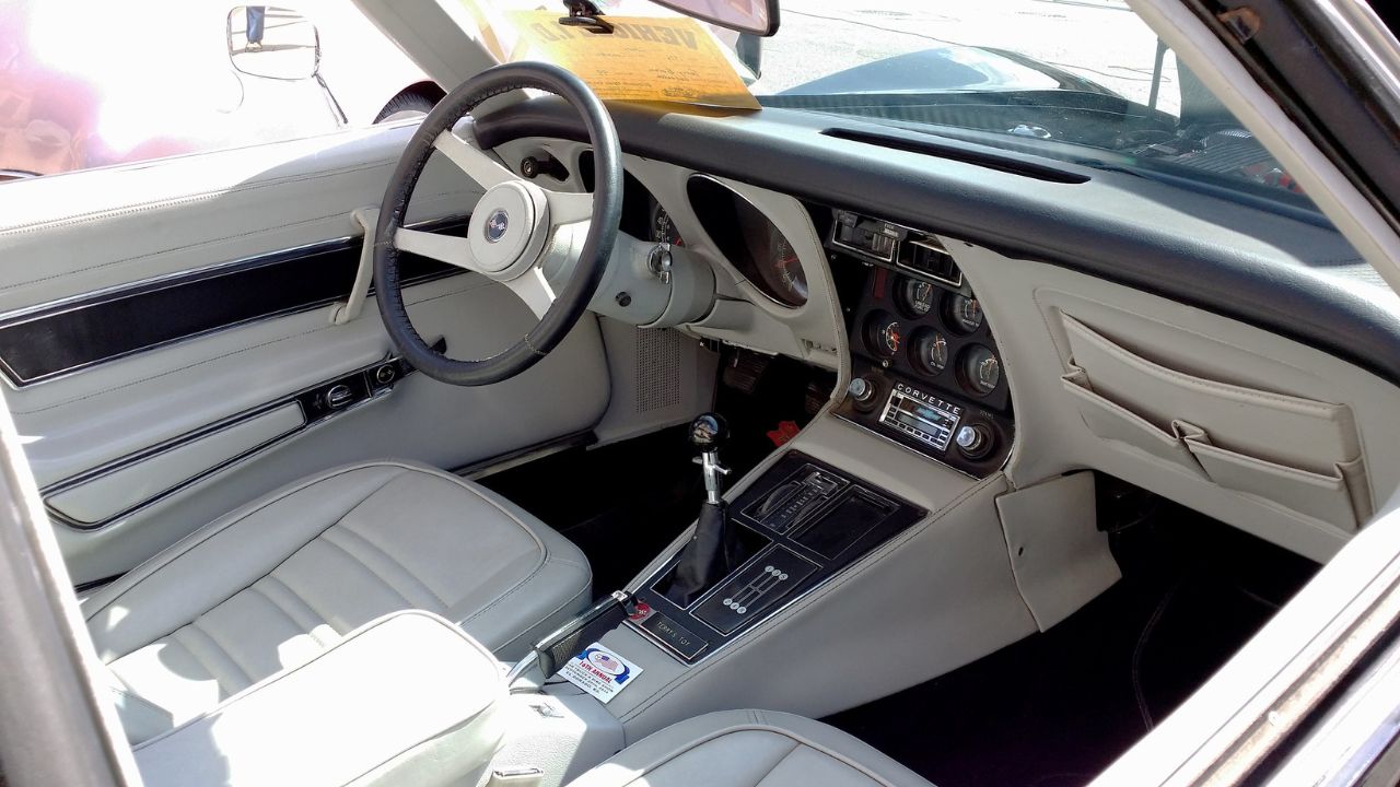 1976 Chevrolet Corvette C3 Interior