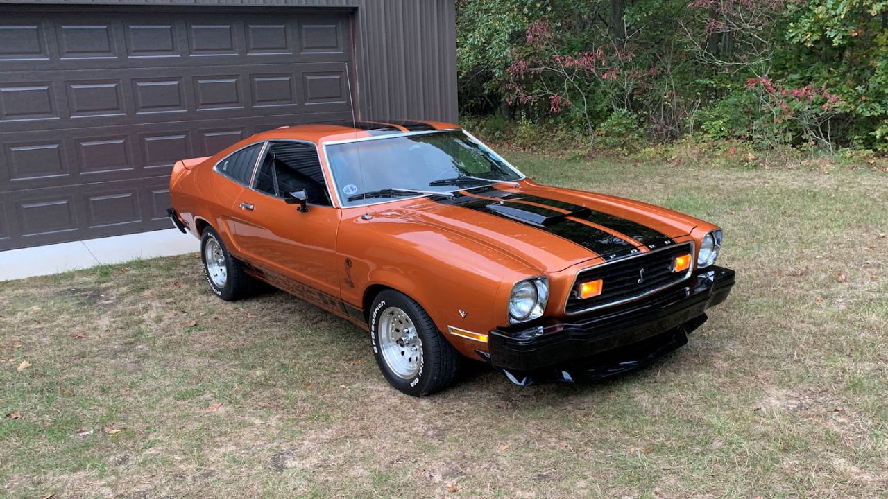 1976 Ford Mustang Cobra II Starman