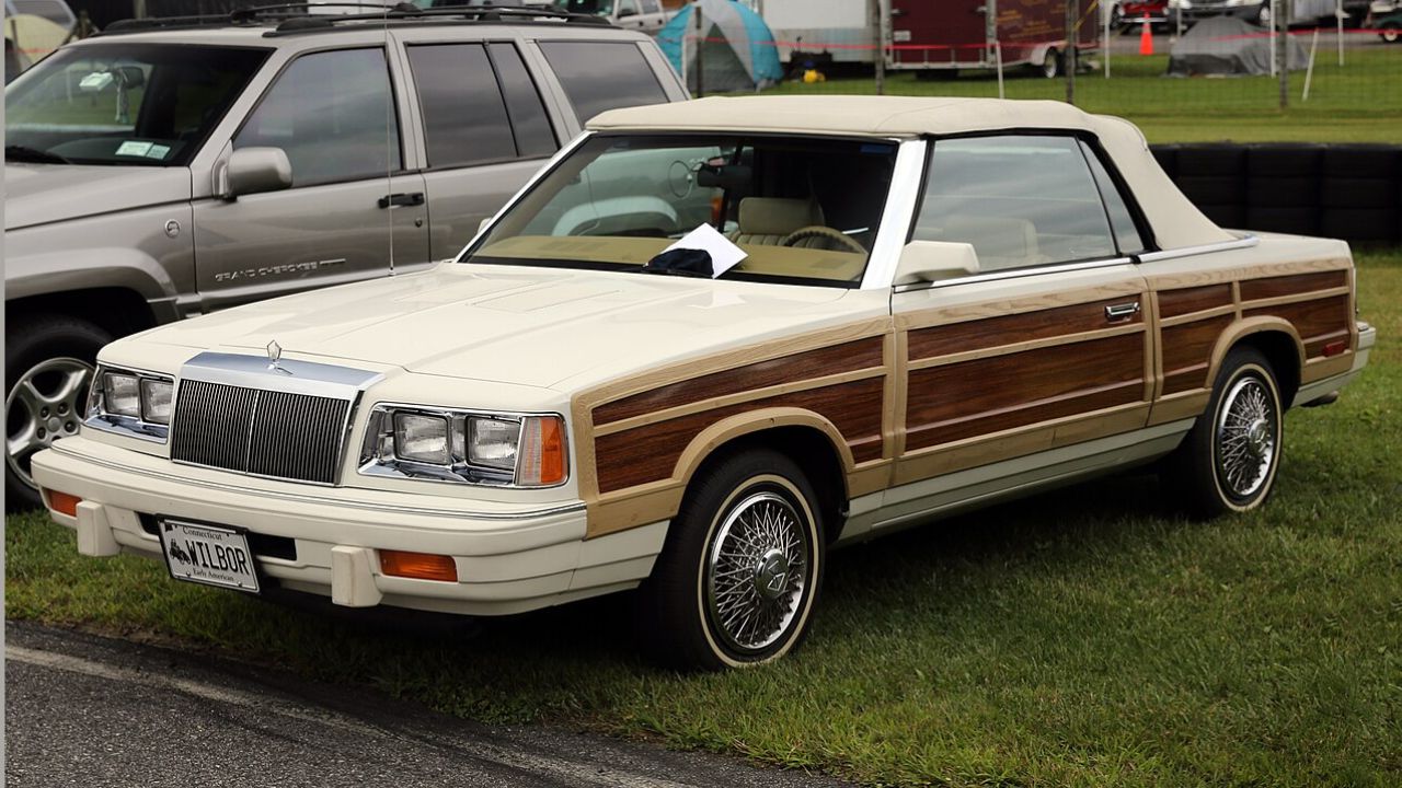 1986 Chrysler LeBaron Town & Country Convertible