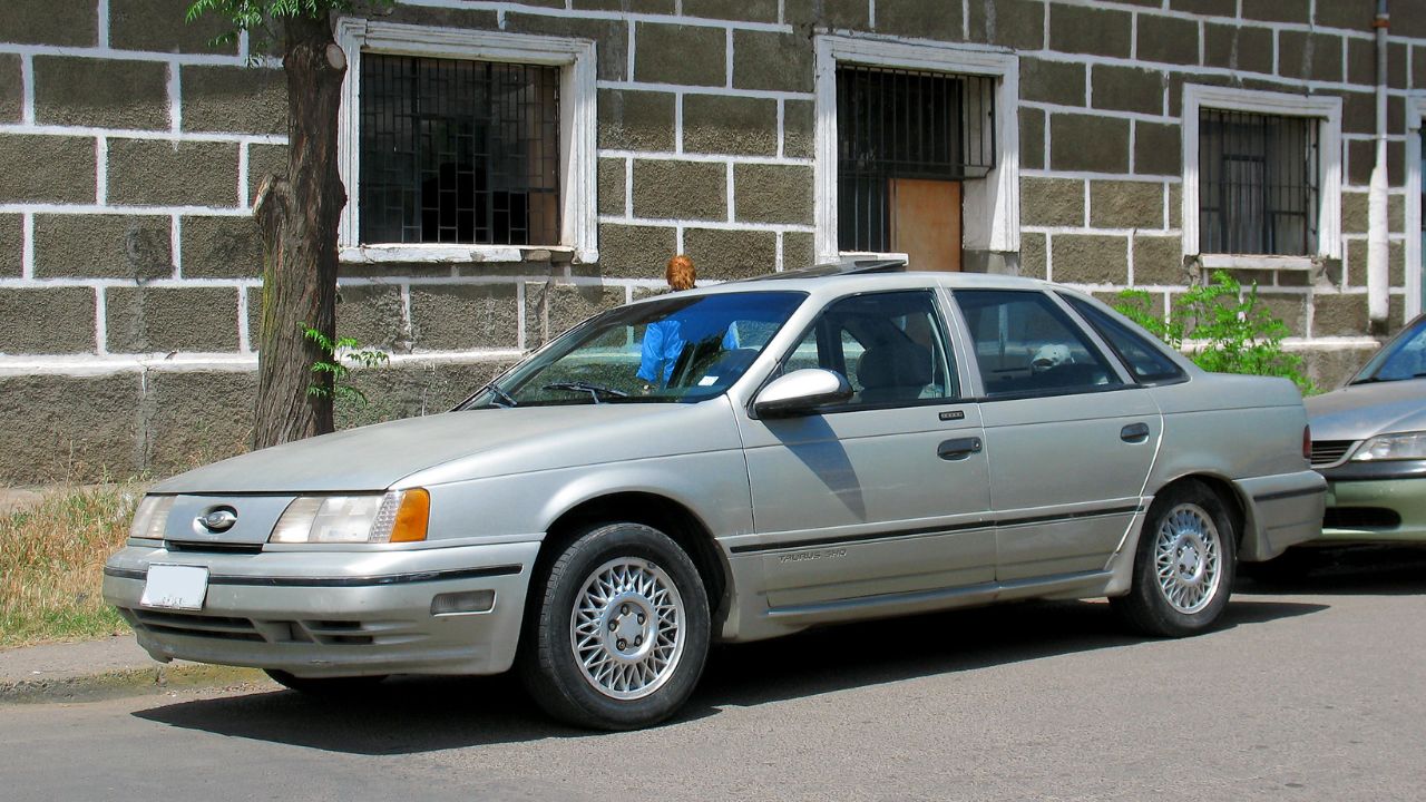 1989 Ford Taurus SHO