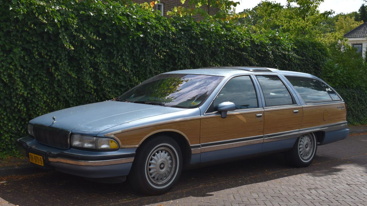 Buick Roadmaster Estate Wagon
